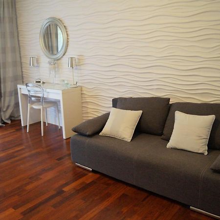 Ferienwohnung Apartament Przy Parku Kórnik Exterior foto