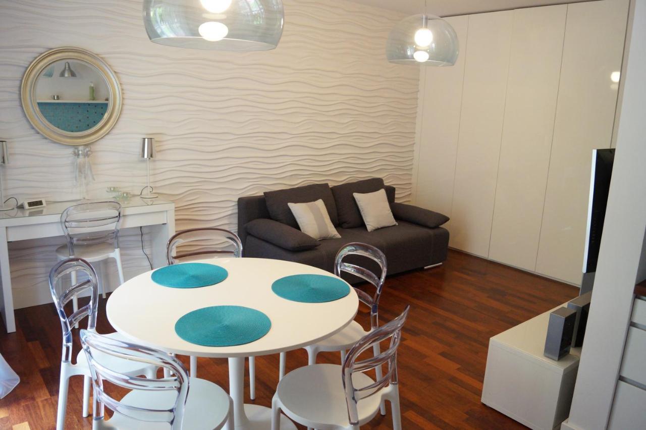 Ferienwohnung Apartament Przy Parku Kórnik Exterior foto